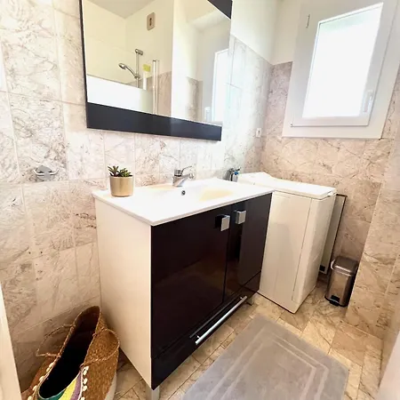 Le Nautile Apartment